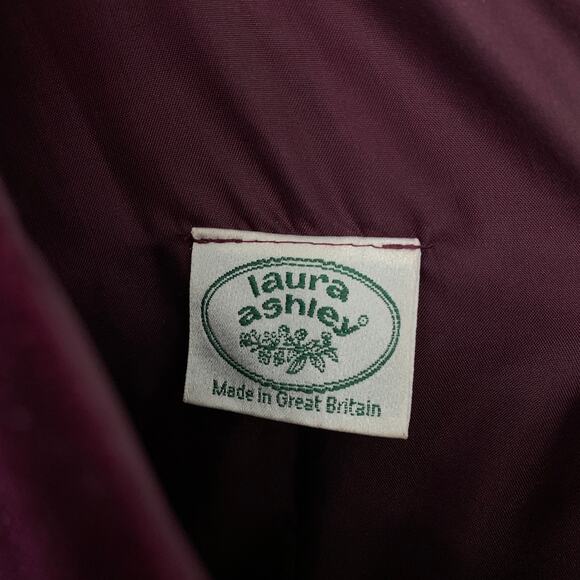 VTG Laura Ashley Long Sleeve Velvet Dress Apx Sz 6 Buttons Scalloped Neck Maroon - Picture 5 of 6